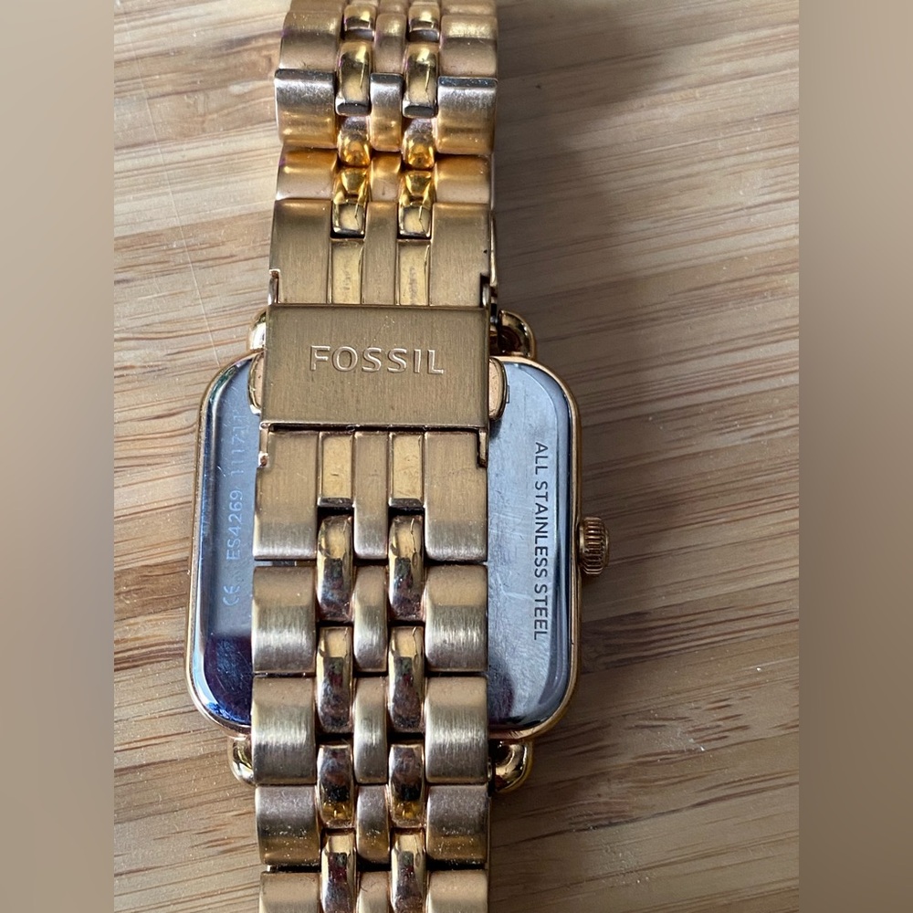 Fossil Rose gold-toned Micah bracelet watch - Picture 6 of 8